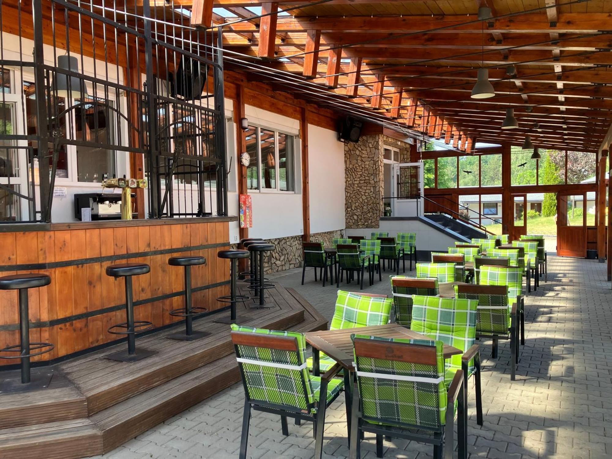 Raj Sportovni A Rekreacni Resort Branzez Kněžmost Esterno foto