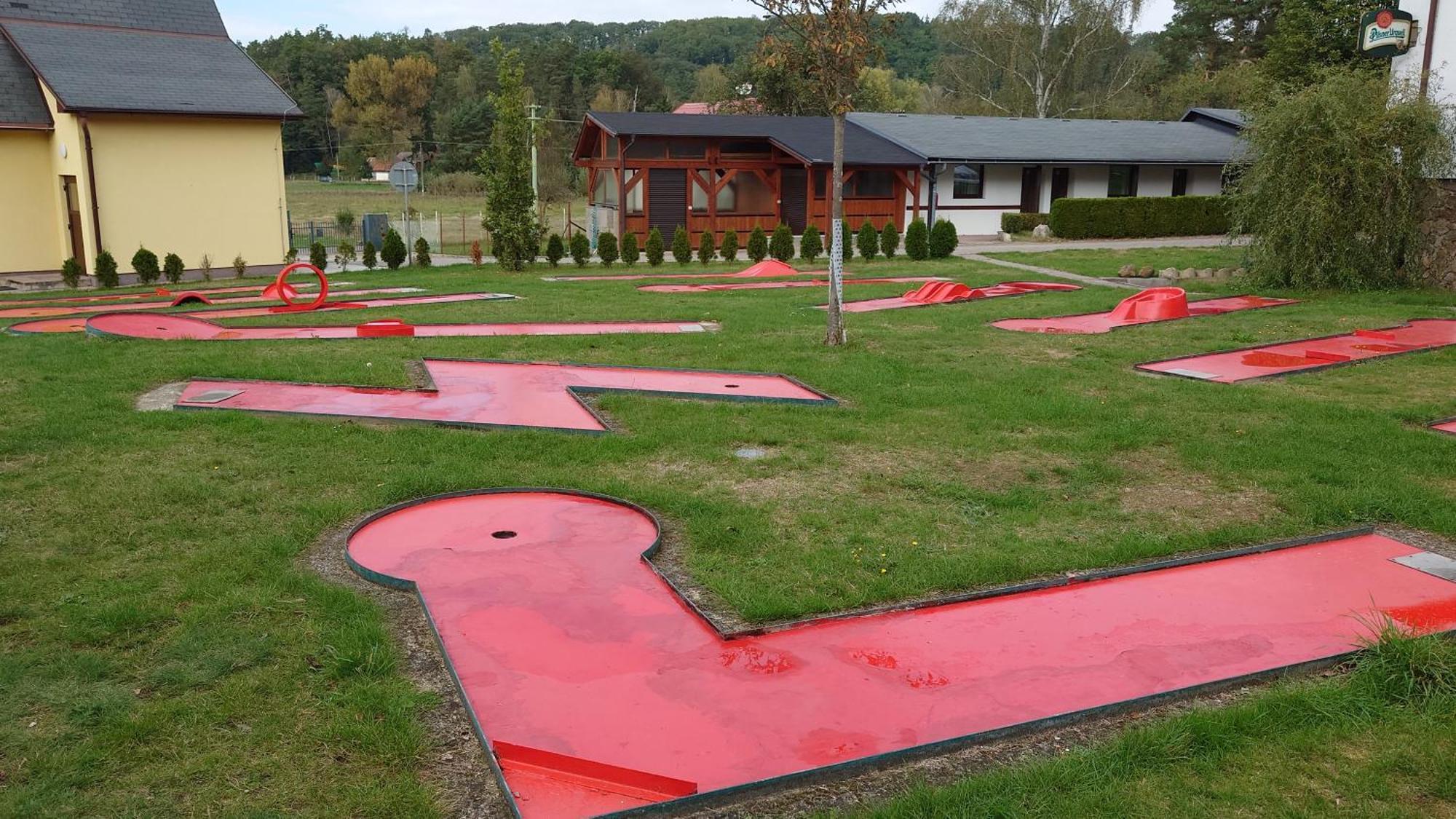 Raj Sportovni A Rekreacni Resort Branzez Kněžmost Esterno foto