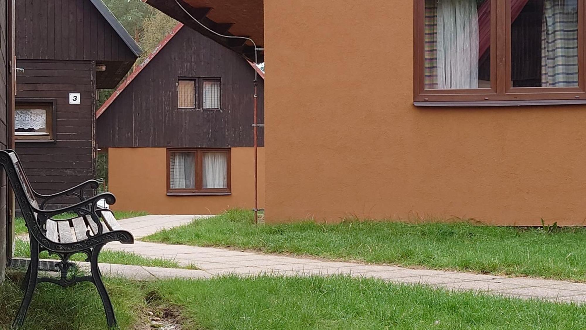 Raj Sportovni A Rekreacni Resort Branzez Kněžmost Esterno foto